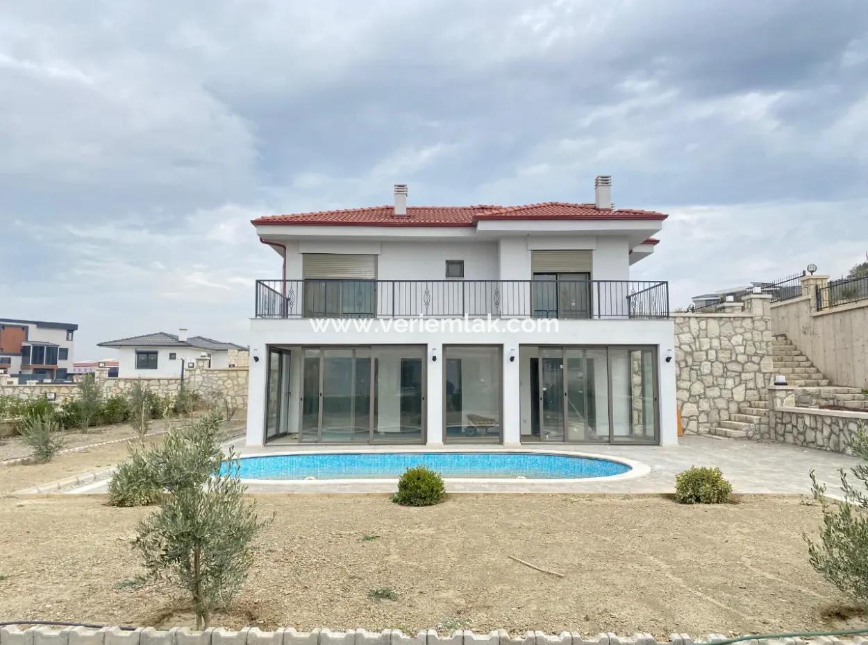 Luxuriöse 4 In 1 Villa Mit Großem Garten In Bahçeşehir, Seferihisar Düzce – Moderner Komfort Und Prestige Zusammen!