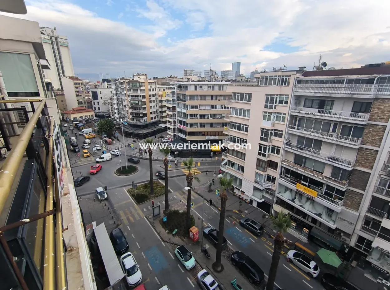 Maisonette-Büro Zu Vermieten Am Alsancak Gündoğdu-Platz