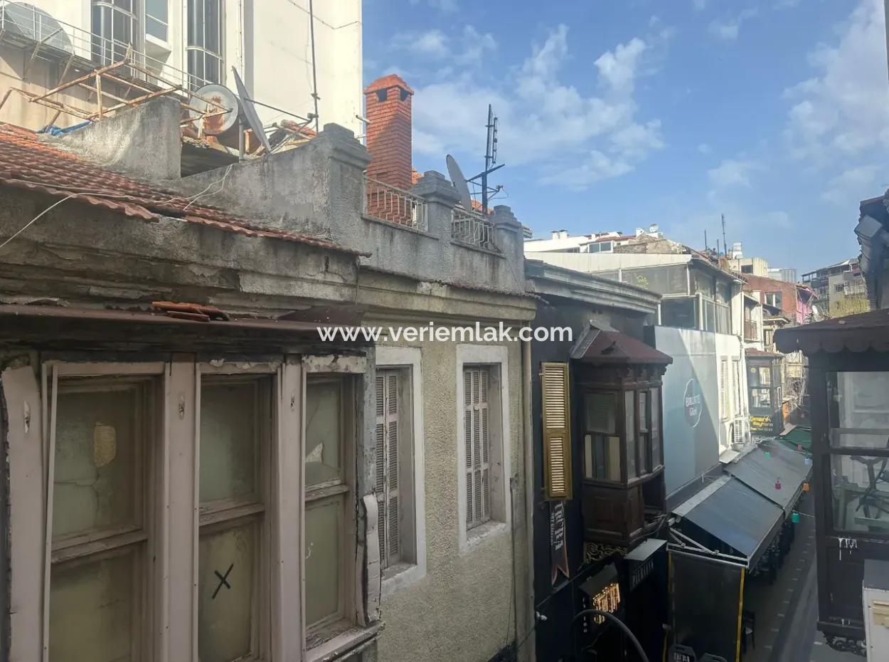 Wohnung Zum Verkauf Im 2. Kordon In Der Nähe Der Zyprischen Märtyrerstraße