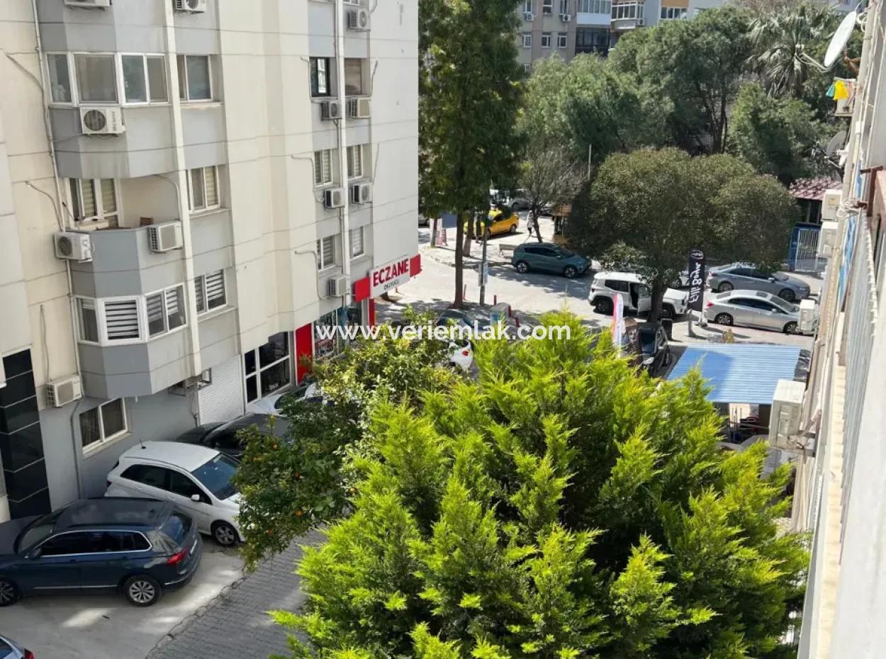 In Der Nähe Von Alsancak Privates Krankenhaus, 1 1, Freie Wohnung Zu Verkaufen