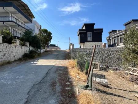 289 M² Land Geeignet Für Den Bau Einer Freistehenden Villa Im Stadtteil Seferihisar Elmastaş