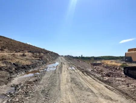 Der Aufgehende Stern Von Seferihisar: 600M² Land Zum Verkauf Im Bezirk Çolakibrahimbey!