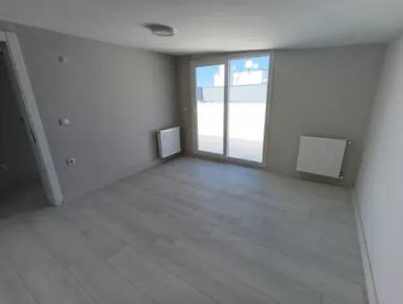 Zero 3 1 Maisonette-Wohnung Im Viertel Çolakibrahimbey An Der Seferihisar Izmir Road