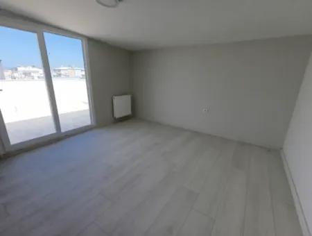 Zero 3 1 Maisonette-Wohnung Im Viertel Çolakibrahimbey An Der Seferihisar Izmir Road