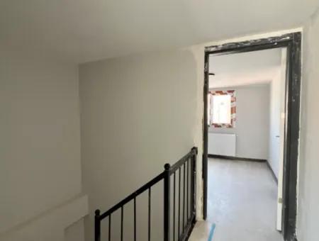 Moderne Maisonette-Wohnung Mit Terrasse Im Herzen Von Seferihisar!