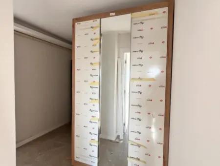 108 M² 2 1 Wohnung Zum Verkauf In Der Seferihisar-Kusadasi Road, Großer Balkon Und En-Suite Badezimmer