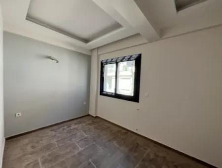 Komfortable Und Moderne 1 1 Wohnung In Seferihisar