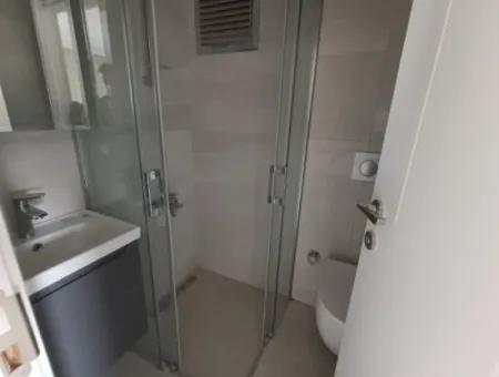 Helles Und Modernes 3-In-1-Apartment Mit Doppelbalkon In Der Kusadasi-Straße, Izmir