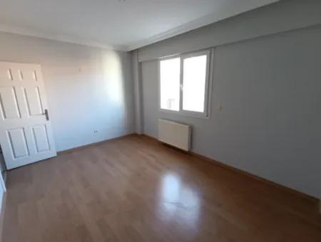 Wohnung Zu Vermieten In Einem Neubau Von 3 1, 125M², Doppelfassade, Tiefgarage In Seferihisar Hidirlik!