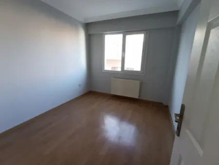 Wohnung Zu Vermieten In Einem Neubau Von 3 1, 125M², Doppelfassade, Tiefgarage In Seferihisar Hidirlik!