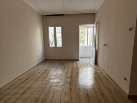 Renovierte Loft-Wohnung Im 1. Stock Zum Verkauf In Der Nähe Des Alsancak Poet Eşref Boulevard