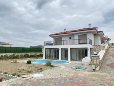 Luxuriöse 4 In 1 Villa Mit Großem Garten In Bahçeşehir, Seferihisar Düzce – Moderner Komfort Und Prestige Zusammen!