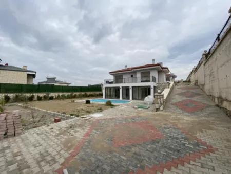 Luxuriöse 4 In 1 Villa Mit Großem Garten In Bahçeşehir, Seferihisar Düzce – Moderner Komfort Und Prestige Zusammen!