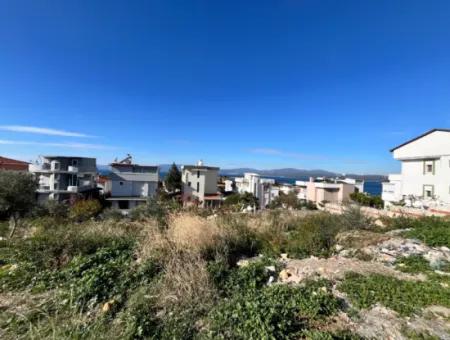 Erstaunliches Grundstück Mit Meerblick In Sığacık Akkum!