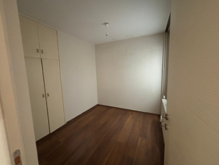 Prestigeträchtige 4 1 Wohnung Zu Vermieten Am Alsancak Talatpaşa Boulevard!Wir Bieten Komfort Und Eleganz Zusammen An Einem Der Exklusivsten Orte Der Stadt.