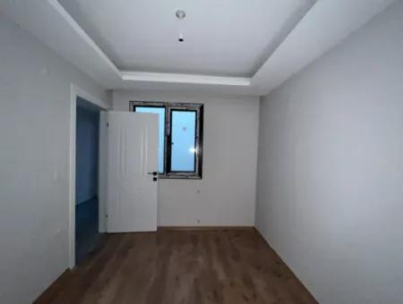 Brandneue Wohnung Im Viertel Seferihisar Çolakibrahimbey, In Der Nähe Des Zentrums Des Basars!