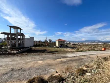 In Der Nähe Des Meeres In Seferihisar Akarca Tepecik, /40 Zonen 260 M² Land!