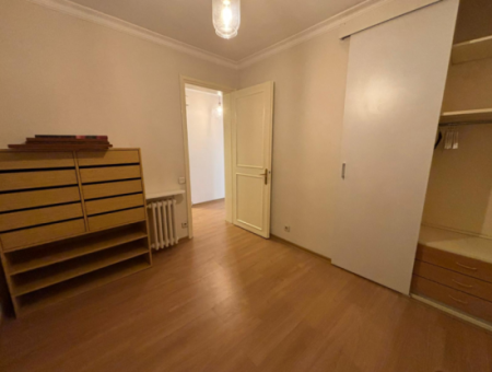 Luxuriöse Villenwohnung Mit Meerblick Und Eigenem Bad In Göztepe!