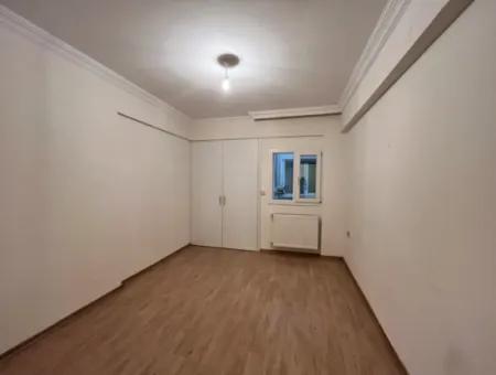 Komfortable 3 1 Wohnung Zu Vermieten In Seferihisar Hidirlik Nachbarschaft