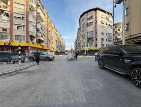 Einkaufen Zu Vermieten In Der Akıncılar Straße In Alsancak Karhramanlar!