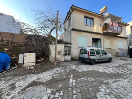 Grundstück In Der Nähe Der Mehmet İzdal Grundschule In Seferihisar Hidirlik