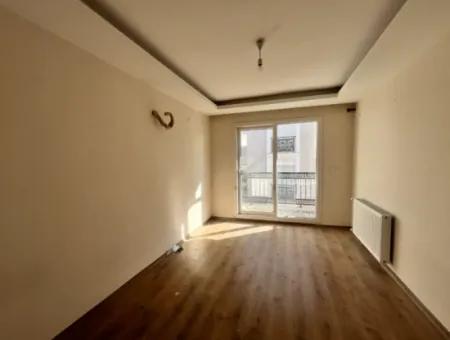 Maisonette-Wohnung Zu Vermieten Mit Terrasse In Privilegierter Lage In Seferihisar Hidirlik