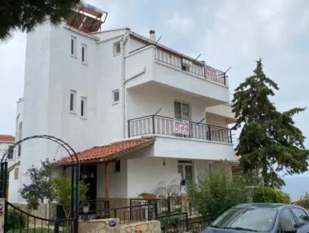 Villa Im Güneşli Kent-Komplex In Seferihisar Akaca,