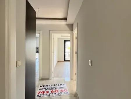 2 1 Brandneue Wohnung Zum Verkauf Mit Geschlossener Küche In Der Nähe Der Sığacık-Straße