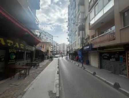 Wohnung Zum Verkauf Im 2. Kordon In Der Nähe Der Zyprischen Märtyrerstraße