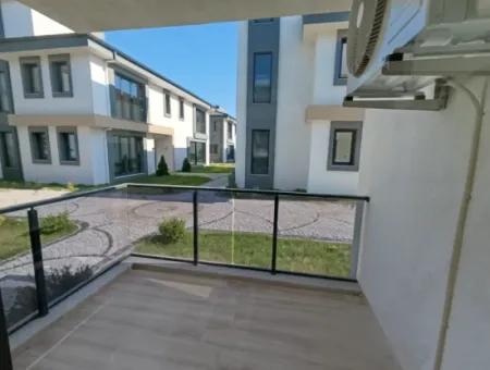 4 1 , 180M2 Neue Mietvilla In Seferihisar Gözsüzler