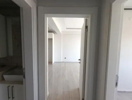 Im Zentrum Von Seferihisar, 2 1, Brandneue Wohnung Mit Balkon!