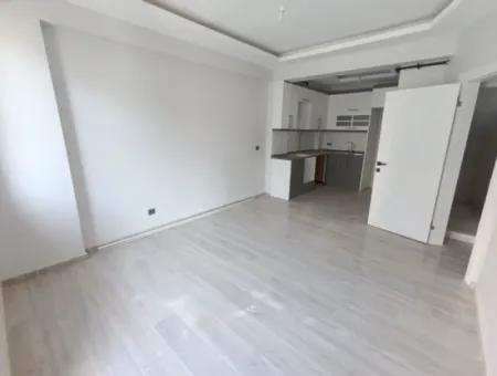 Brandneue Wohnung Im Zentrum Von Seferihisar Mit Maisonette Und Terrasse!