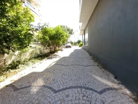 Einzigartige Wohnung An Der Straße Seferihisar - Kusadasi!