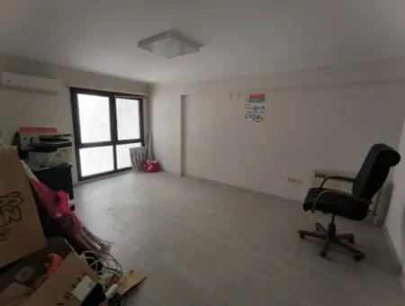 1 Etage 180M2 Geschäftsbüro Zu Vermieten In Der Blue Hotel Street In Mursel Paşa