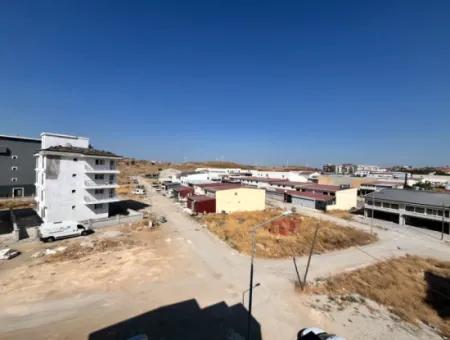 Investitionsmöglichkeit In Gözsüzler: Moderne Wohnung Mit Ecklage Und Terrasse Zu Verkaufen