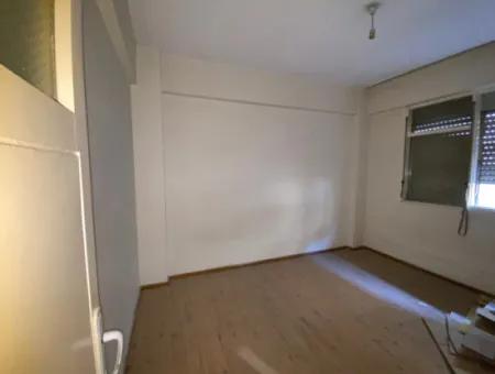 3 Zimmer 1 Wohnzimmerwohnung Zu Verkaufen In Der Nähe Der Republik Fair Gate In Alsancak Kahramanlar