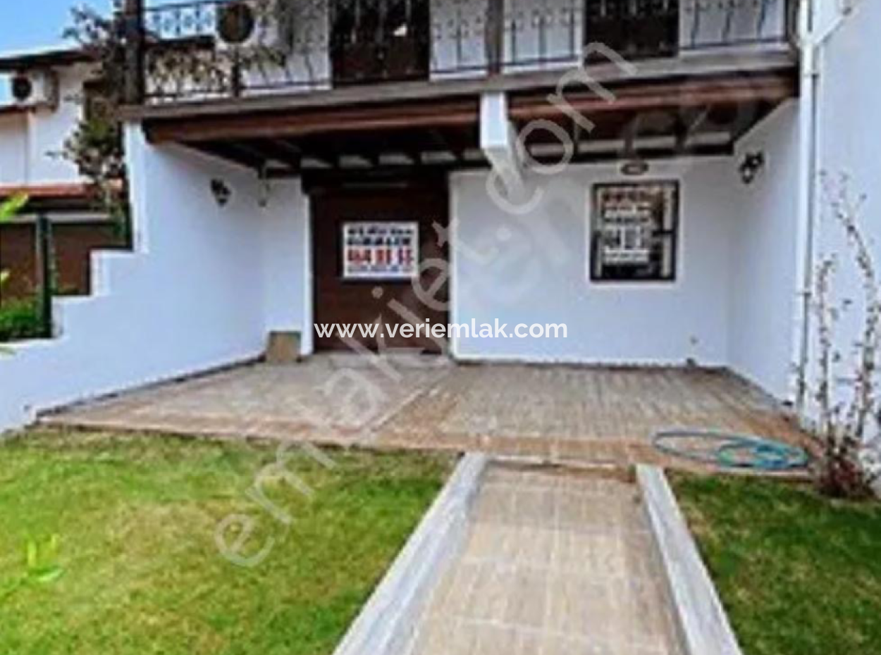 Annual Rental Detached Villa In Çeşme Ilıca!  Enjoy Endless Vacation 365 Days A Day!