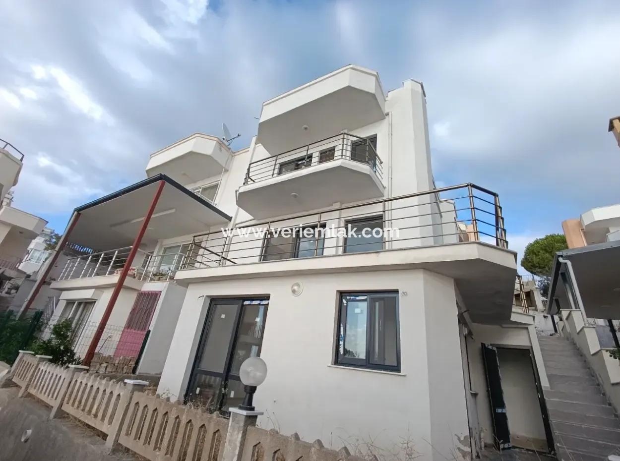 4 2 Triplex Villas With Sea View In Seferihisar Banksis Apartments