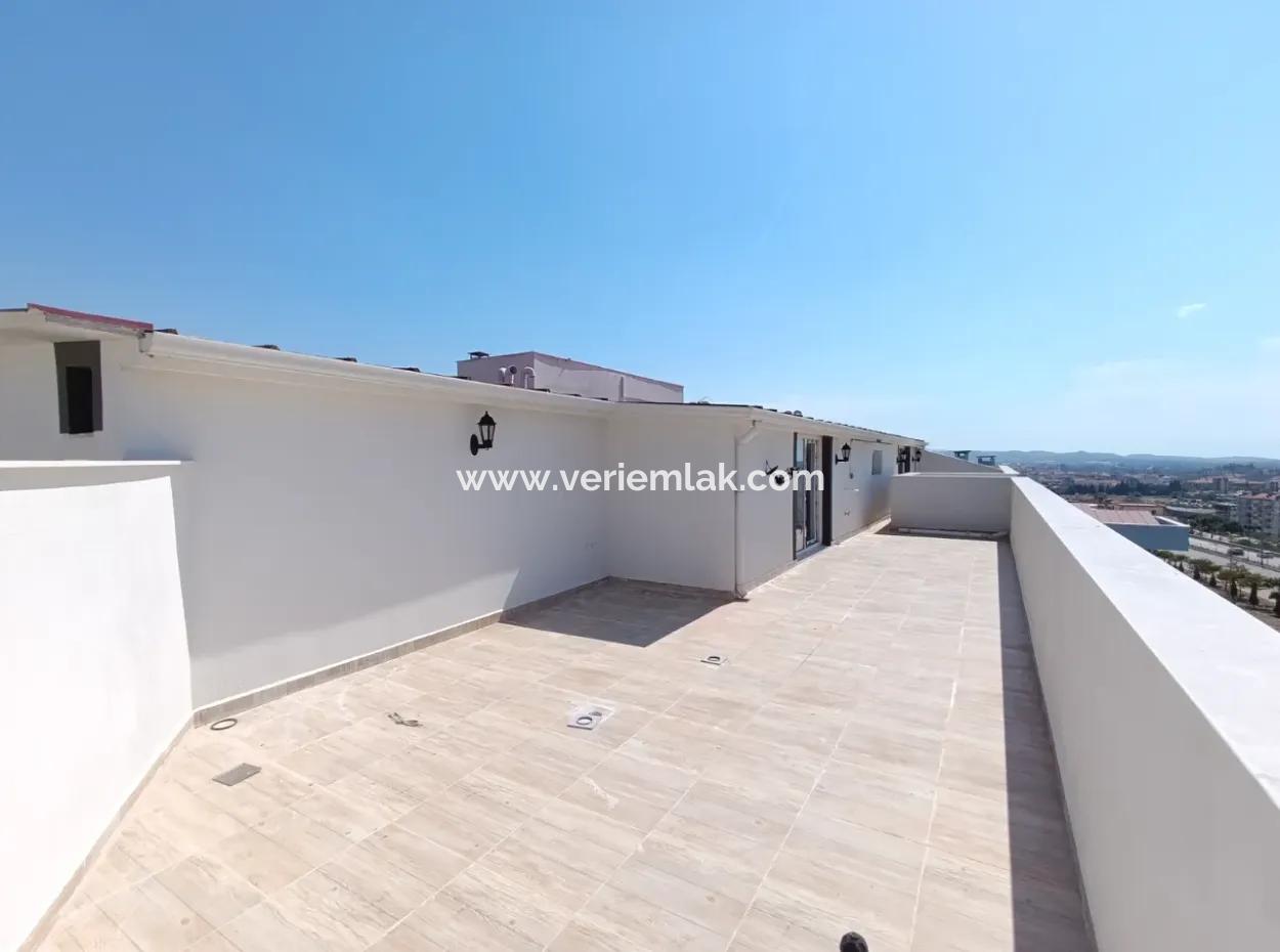 4 In 1 Duplex Apartment With Large Terrace In Çolakibrahimbey Neighborhood, On The Seferihisar Izmir Road!