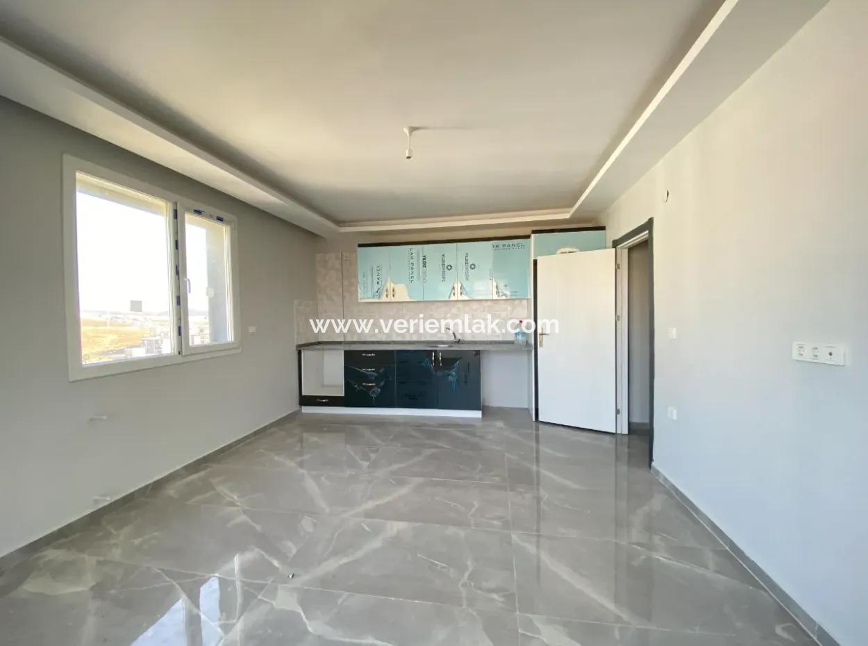 2 1 Apartment For Sale In Seferihisar Çolakibrahim Bey Neighborhood