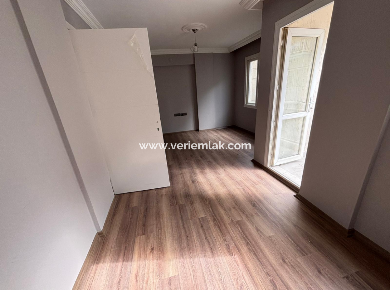 Fully Renovated Apartment For Rent Near Alsancak Kahramanlar Mosque!