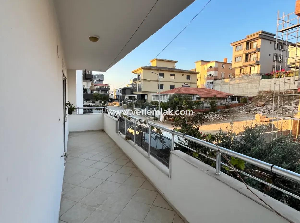 3 1 Furnished Apartment For Rent In Camiikebir District, Seferihisar Gözsüzler District!