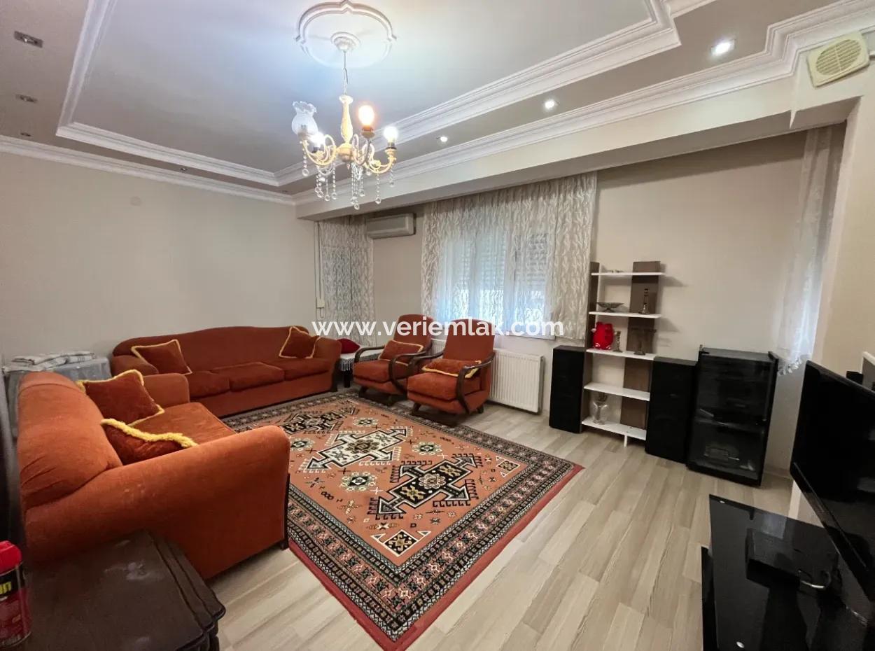 3 1 Furnished Apartment For Rent In Camiikebir District, Seferihisar Gözsüzler District!