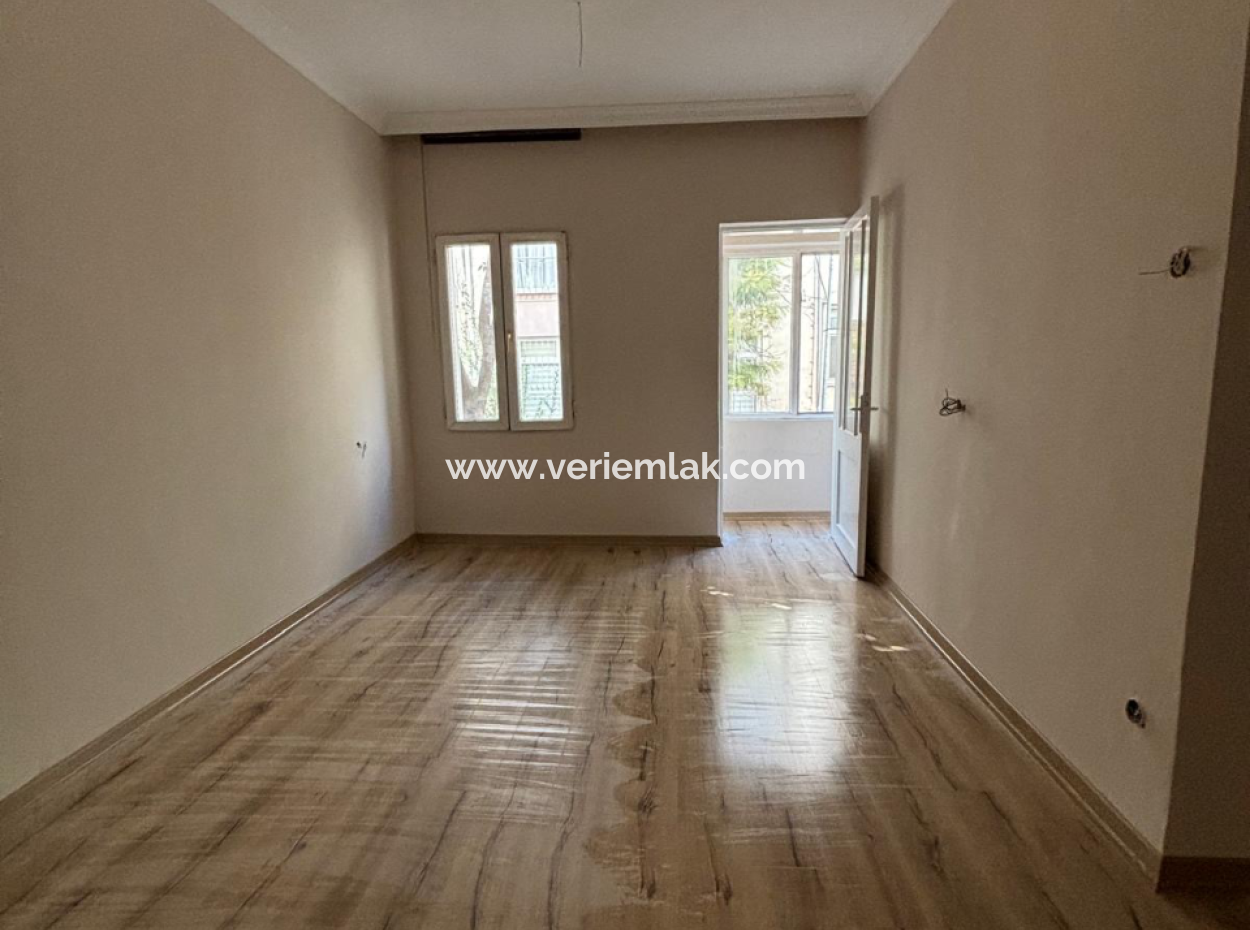 Renovated 1St Floor Loft Apartment For Sale Near Alsancak Poet Eşref Boulevard