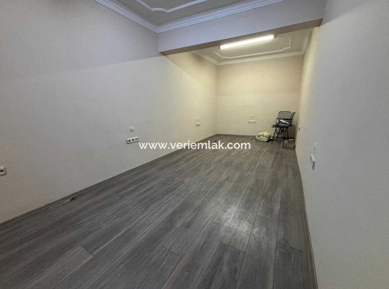 Prestigious Address For Rent In Alsancak! Opportunity Near The Martyrs Of Cyprus 24/7 Open Rental Shop!