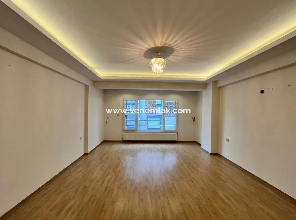 Comfortable 3 1 Apartment For Rent In Seferihisar Hidirlik Neighborhood