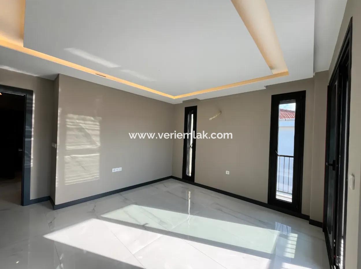 Modern And Luxury Living In The Heart Of Sığacık 1 1 Apartments