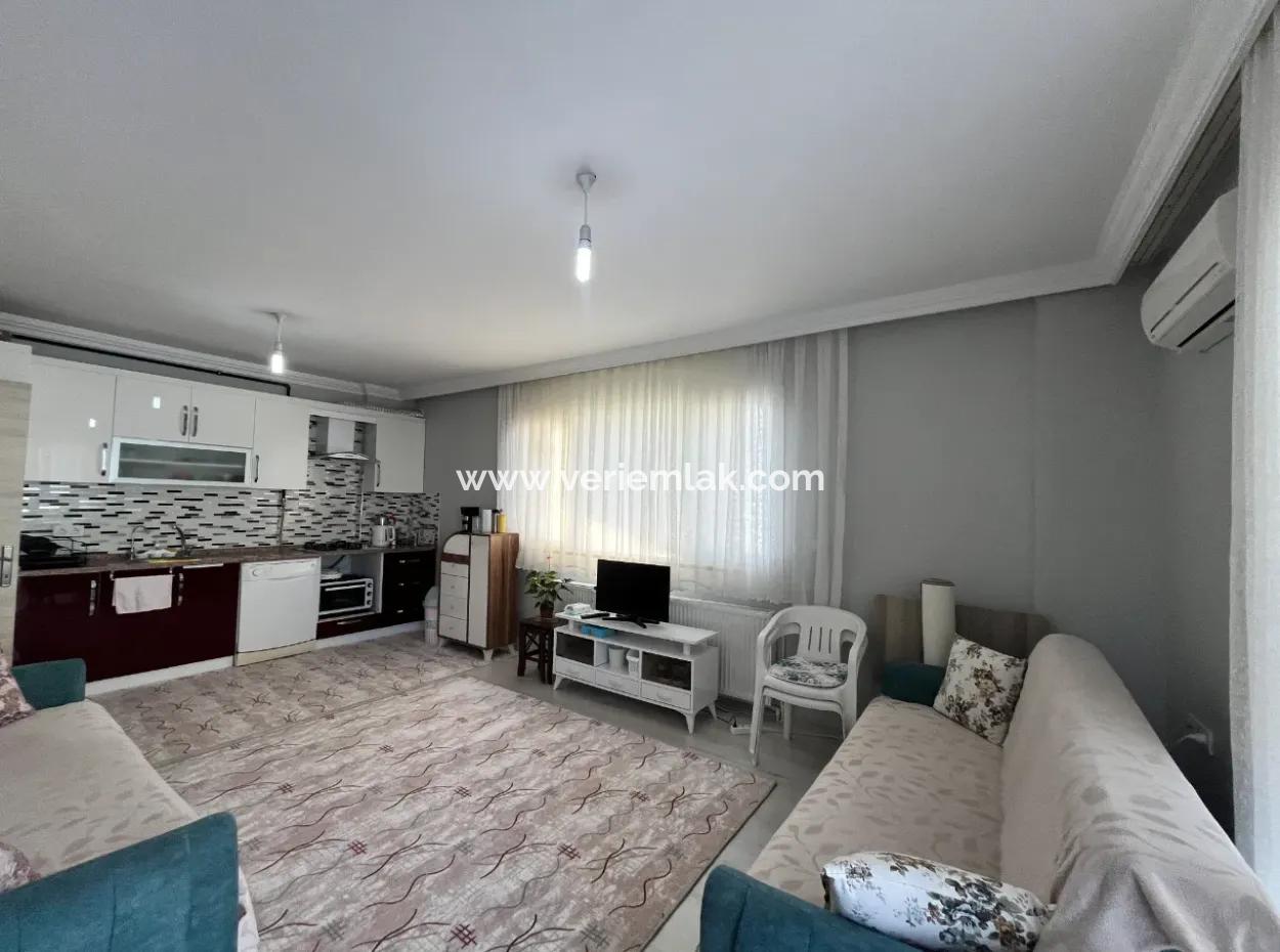 2 1, Furnished Apartment For Rent With Natural Gas In Çolakibrahimbey, Seferihisar