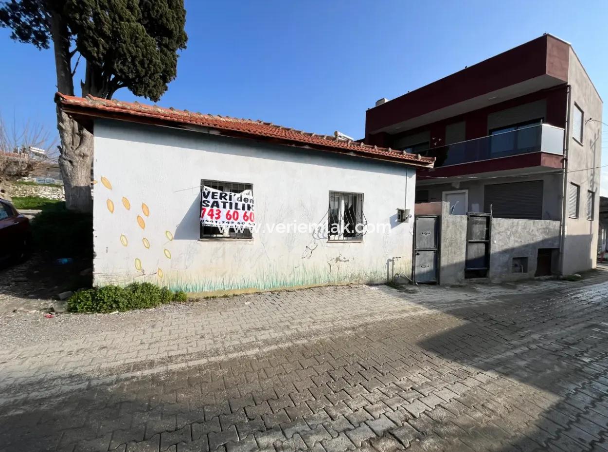 Peaceful Village House In Seferihisar Ulamış – A Life Intertwined With Nature