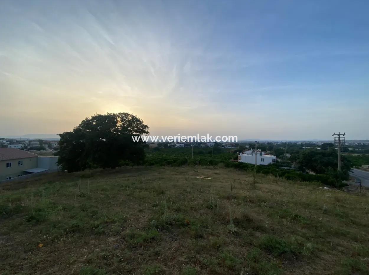 Land For Sale Near Seferihisar Main Street 2055 M2